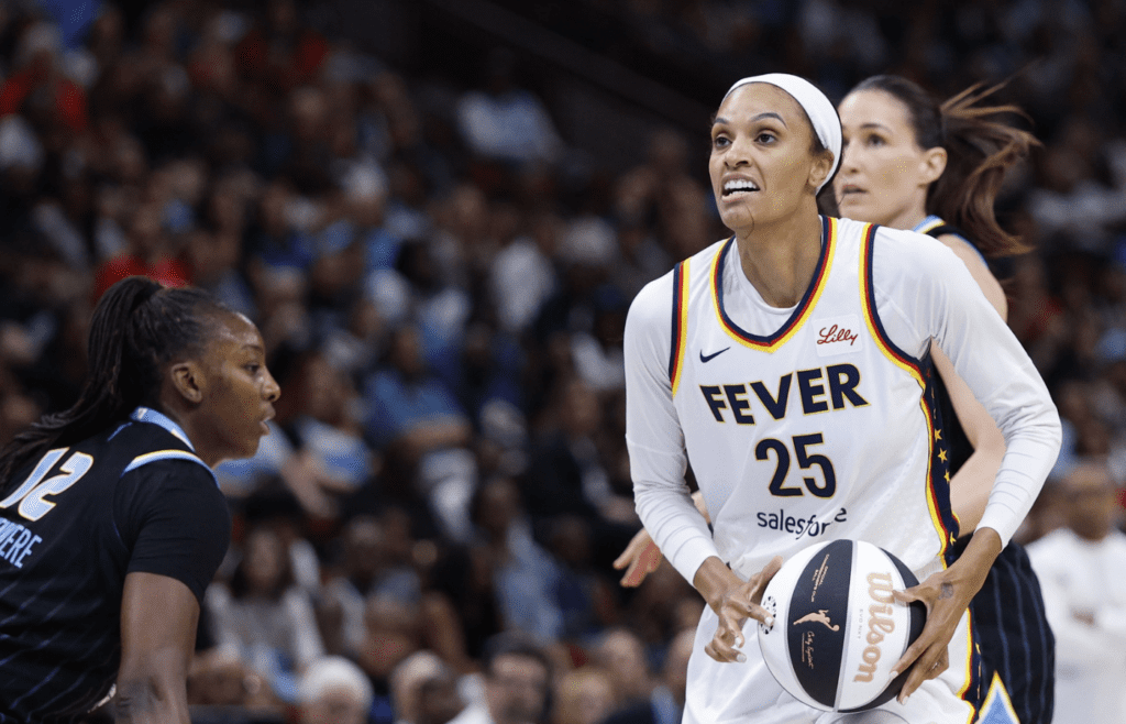 Indiana Fever forward DeWanna Bonner (25) drives to the basket against the Chicago Sky during the first half of a WNBA game at United Center.