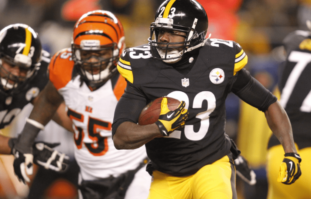 Dec 15, 2013; Pittsburgh, PA, USA; Pittsburgh Steelers running back Felix Jones (23) runs with the ball against the Cincinnati Bengals during the second quarter at Heinz Field. Mandatory Credit: Charles LeClaire-Imagn Images