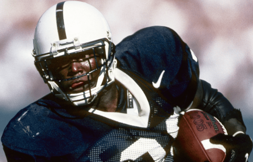 Aug 1996; E. Rutherford, NJ, USA; FILE PHOTO; Penn State Nittany Lions running back Curtis Enis (39) in action against the Southern California Trojans in the 1996 kick-off classic at Giants Stadium. Mandatory Credit: Photo By Imagn Images