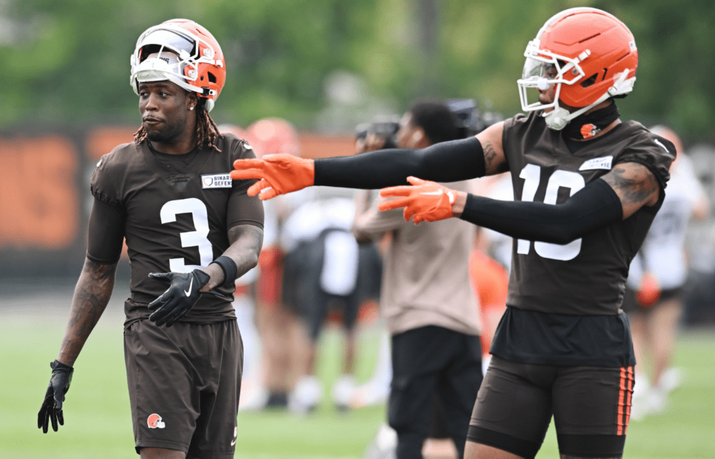 Jun 12, 2025; Berea, OH, USA; Cleveland Browns wide receiver Jerry Jeudy (3) and wide receiver Cedric Tillman (19) during mini camp at CrossCountry Mortgage Campus. Mandatory Credit: Ken Blaze-Imagn Images
