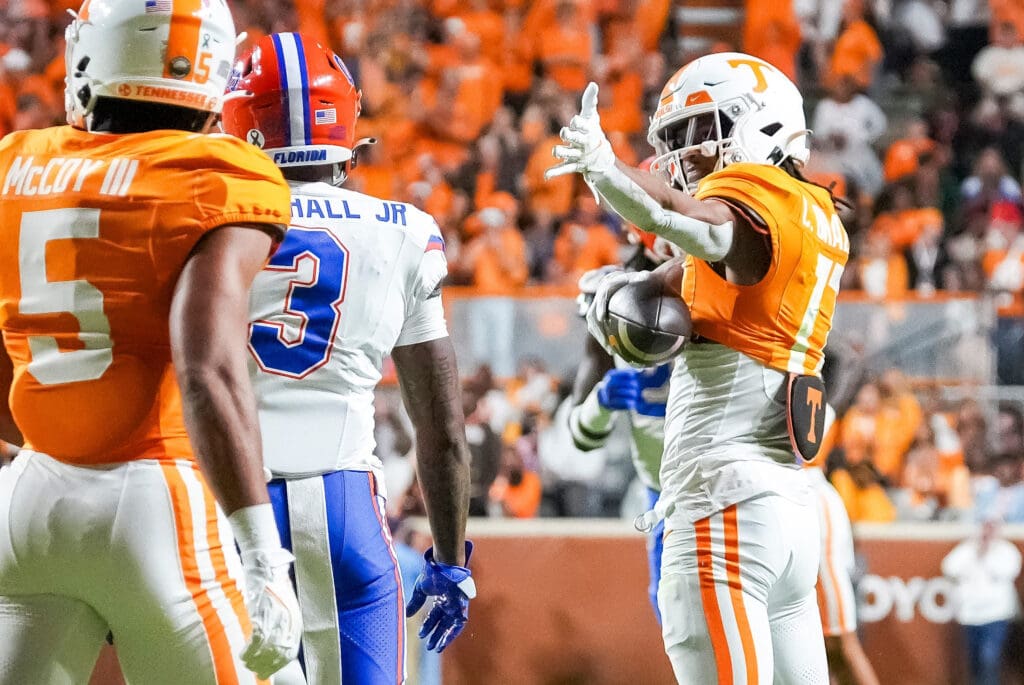 Oct 12, 2024; Knoxville, Tennessee, USA; Tennessee Volunteers wide receiver Chris Brazzell II (17) signals for a first down against the Florida Gators at Neyland Stadium. Mandatory Credit: Brianna Paciorka/USA TODAY Network via Imagn Images