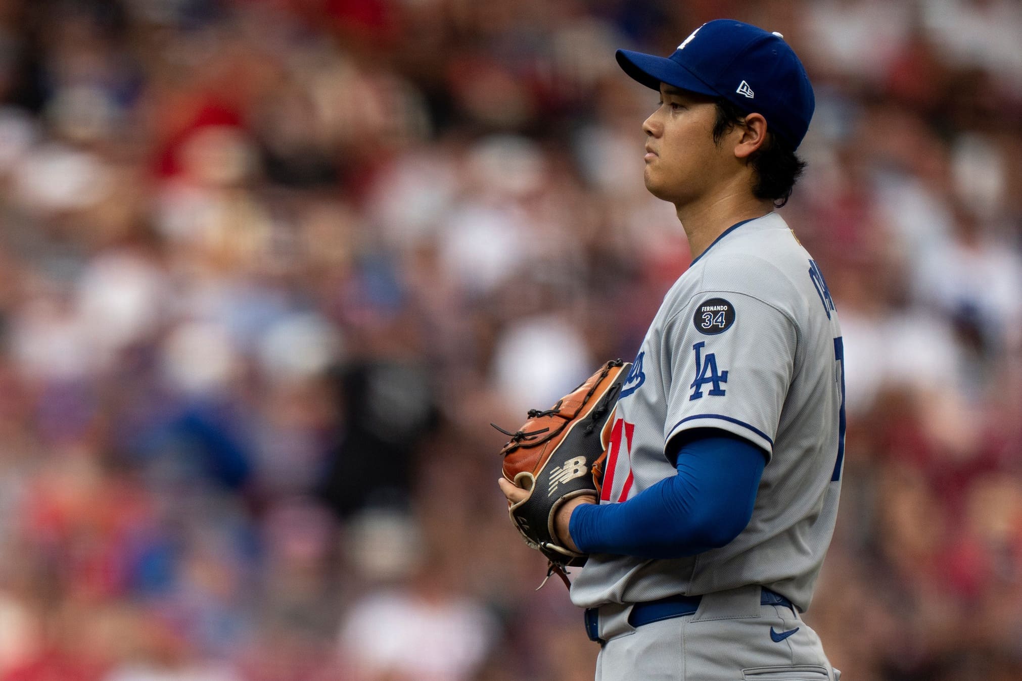Los Angeles Dodgers designated hitter Shohei Ohtani (17) stands at the mound in the first inning between Cincinnati Reds and Los Angeles Dodgers at Great American Ball Park in Cincinnati on July 30, 2025.