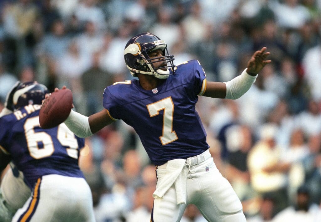 Nov 26, 1998; Irving, TX, USA; FILE PHOTO; Minnesota Vikings quarterback Randall Cunningham (7) looking to throw against the Dallas Cowboys during the 1998 season at Texas Stadium. Mandatory Credit: RVR Photos-USA TODAY Sports