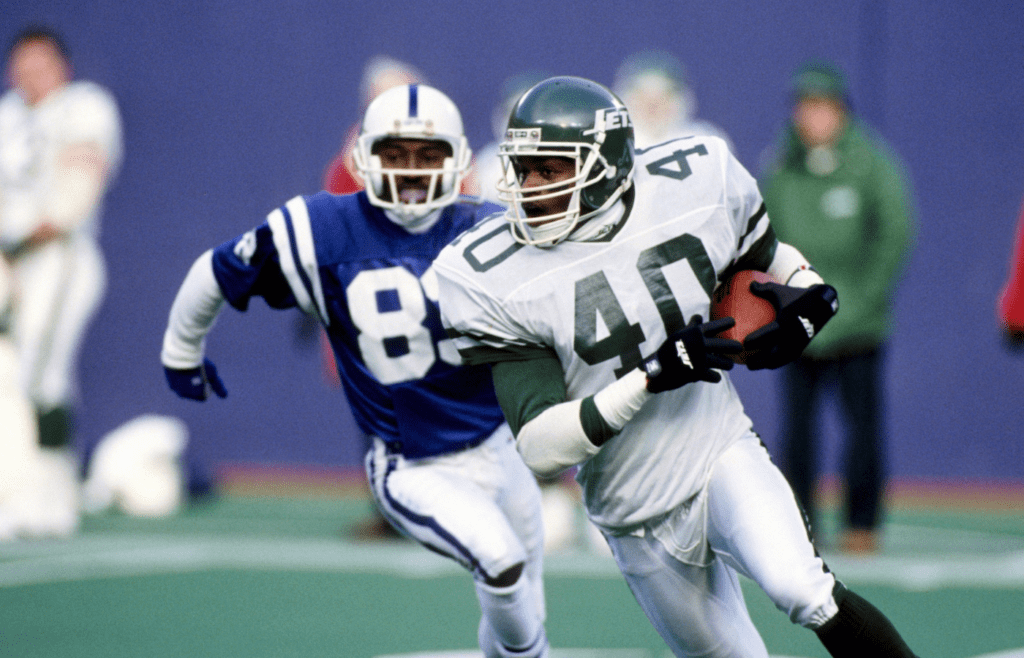 Dec 10, 1988; E. Rutherford, NJ, USA; New York Jets defensive back James Hasty (40) runs the ball against the Indianapolis Colts at Giants Stadium. FILE PHOTO; Mandatory Credit: Imagn Images
