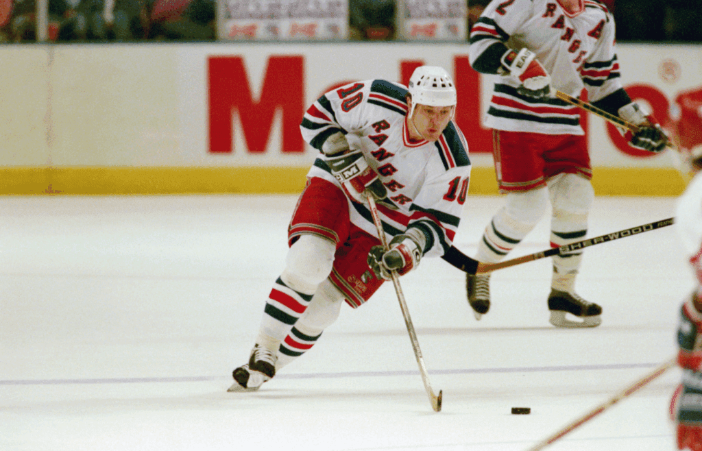 May 19, 1994; New York, NY, USA; New York Rangers vs. Washington Capitols on May 19, 1994. Esa Tikkanen (10). Mandatory Credit: Robert Deutsch-USA TODAY NETWORK