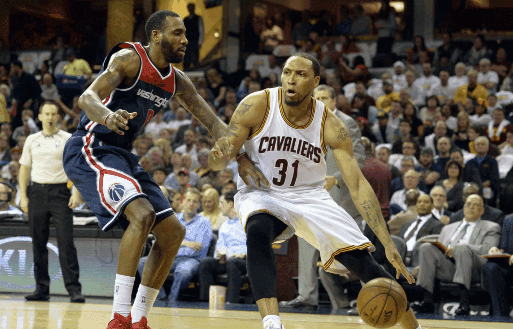 Apr 15, 2015; Cleveland, OH, USA; Cleveland Cavaliers guard Shawn Marion (31) dribbles against Washington Wizards forward Rasual Butler (8) in the third quarter at Quicken Loans Arena. Mandatory Credit: David Richard-Imagn Images