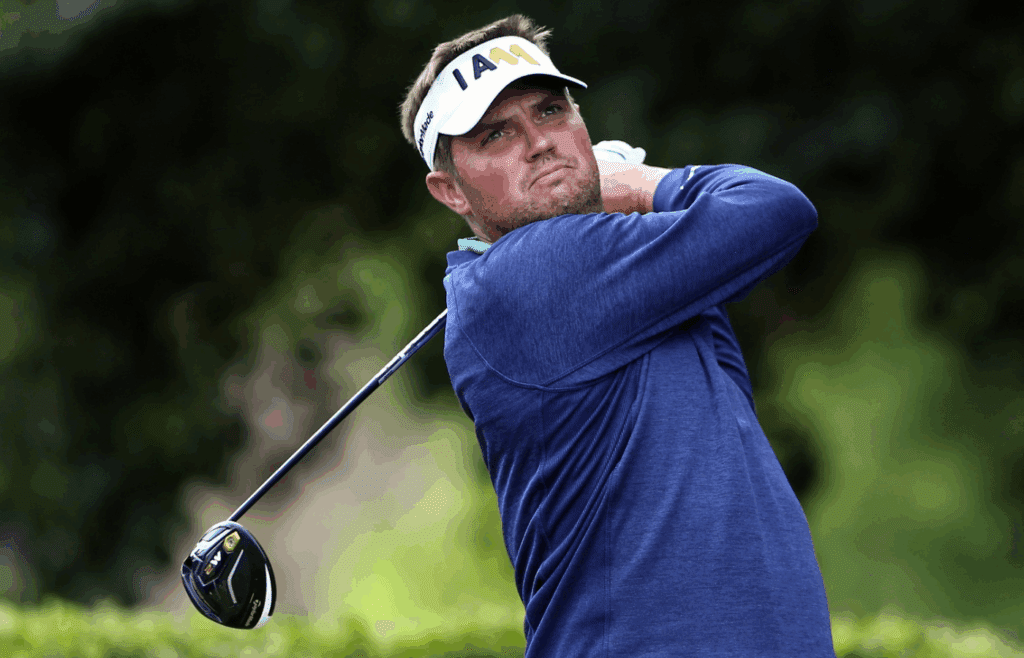 May 19, 2016; Irving, TX, USA; Jeff Overton tees off on the 1st hole during the first round of the 2016 AT&T Byron Nelson golf tournament at TPC Four Seasons Resort - Las Colinas. Mandatory Credit: Kevin Jairaj-Imagn Images