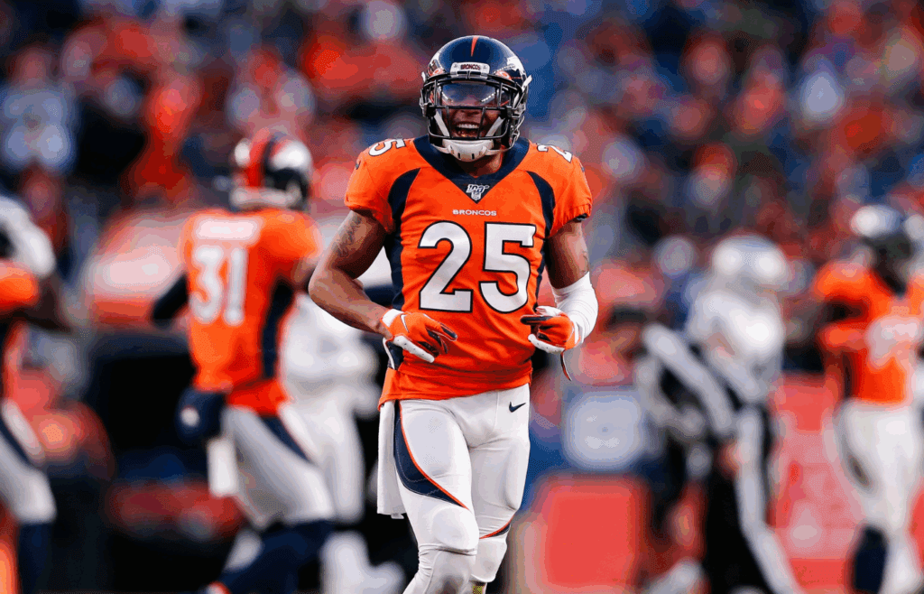Dec 29, 2019; Denver, Colorado, USA; Denver Broncos cornerback Chris Harris Jr. (25) in the third quarter against the Oakland Raiders at Empower Field at Mile High. Mandatory Credit: Isaiah J. Downing-Imagn Images