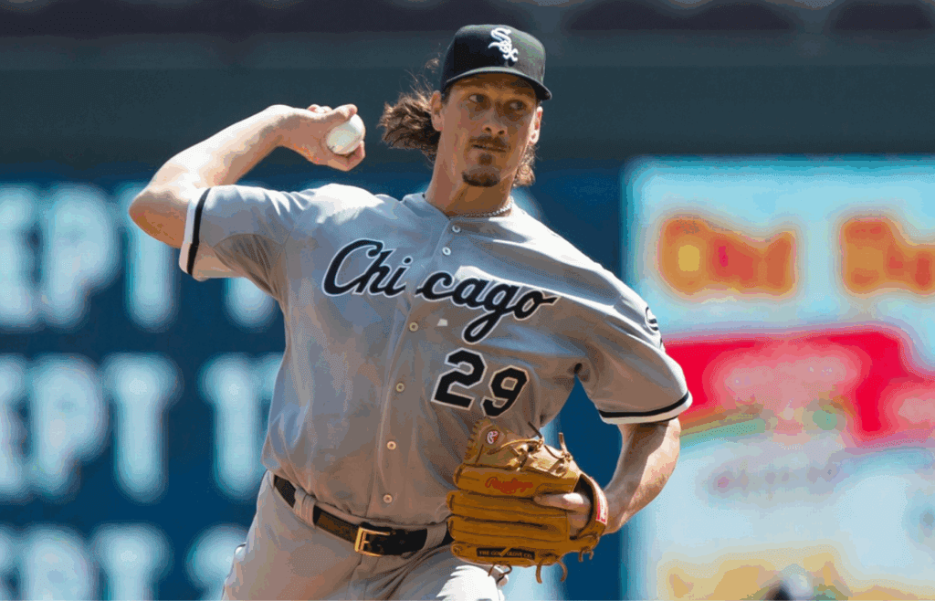 Sep 3, 2015; Minneapolis, MN, USA; Chicago White Sox starting pitcher Jeff Samardzija (29) pitches in the first inning against the Minnesota Twins at Target Field. Mandatory Credit: Brad Rempel-Imagn Images