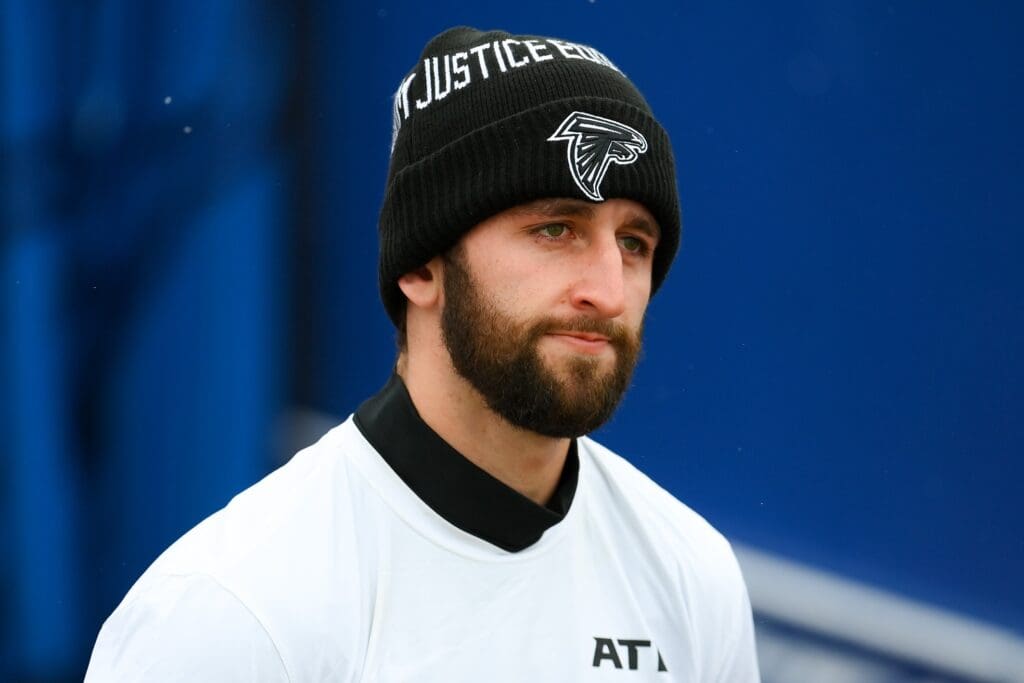 Jan 2, 2022; Orchard Park, New York, USA; Atlanta Falcons quarterback Josh Rosen (16) prior to the game against the Buffalo Bills at Highmark Stadium. Mandatory Credit: Rich Barnes-USA TODAY Sports