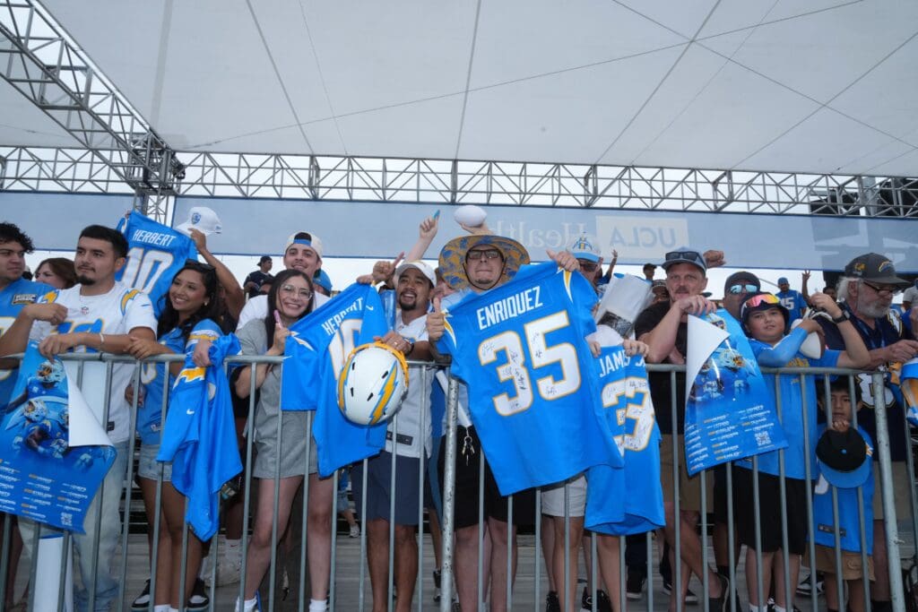 Jul 21, 2025; El Segundo, CA, USA; Fans watch at Los Angeles Rams training camp at The Bolt. Mandatory Credit: Kirby Lee-Imagn Images