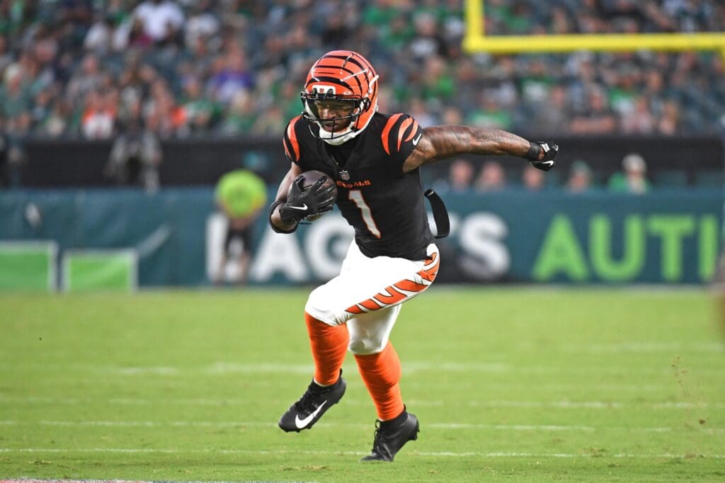 Aug 7, 2025; Philadelphia, Pennsylvania, USA; Cincinnati Bengals wide receiver Ja'Marr Chase (1) against the Philadelphia Eagles at Lincoln Financial Field. Mandatory Credit: Eric Hartline-Imagn Images