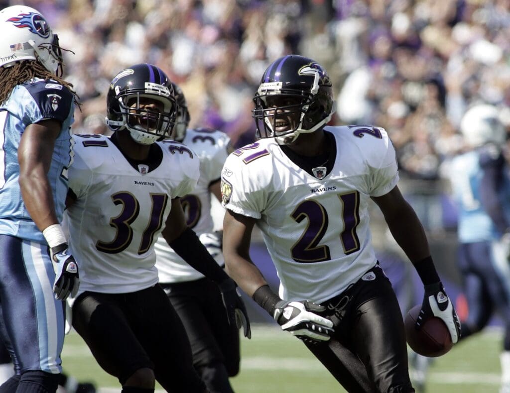 October 5, 2008; Baltimore, MD, USA; Baltimore Ravens cornerback Chris McAlister (21) celebrates his second quarter interception against the Tennessee Titans at M&T Bank Stadium. Mandatory Credit: Geoff Burke-USA TODAY Sports