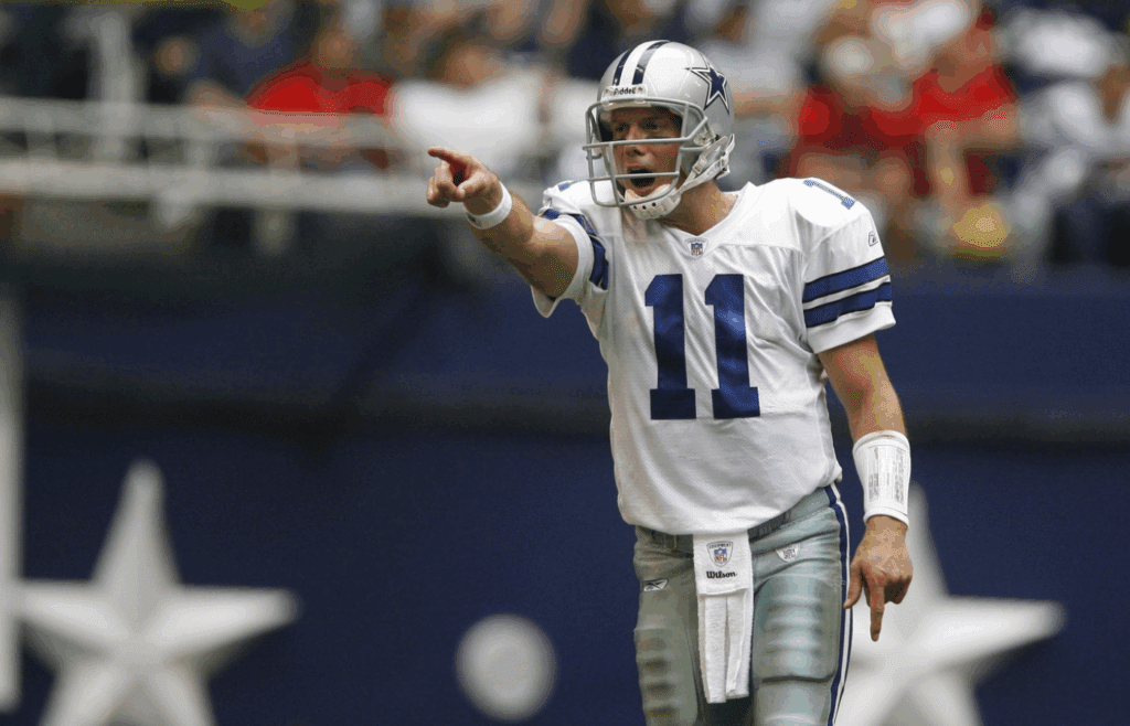 Oct 15, 2006; Dallas, TX, USA; Dallas Cowboys quarterback Drew Bledsoe (11) yells to the sidelines during the game against the Houston Texans in the fourth quarter at Texas Stadium. The Cowboys beat the Texans 34-6. Mandatory Credit: Matthew Emmons-Imagn Images