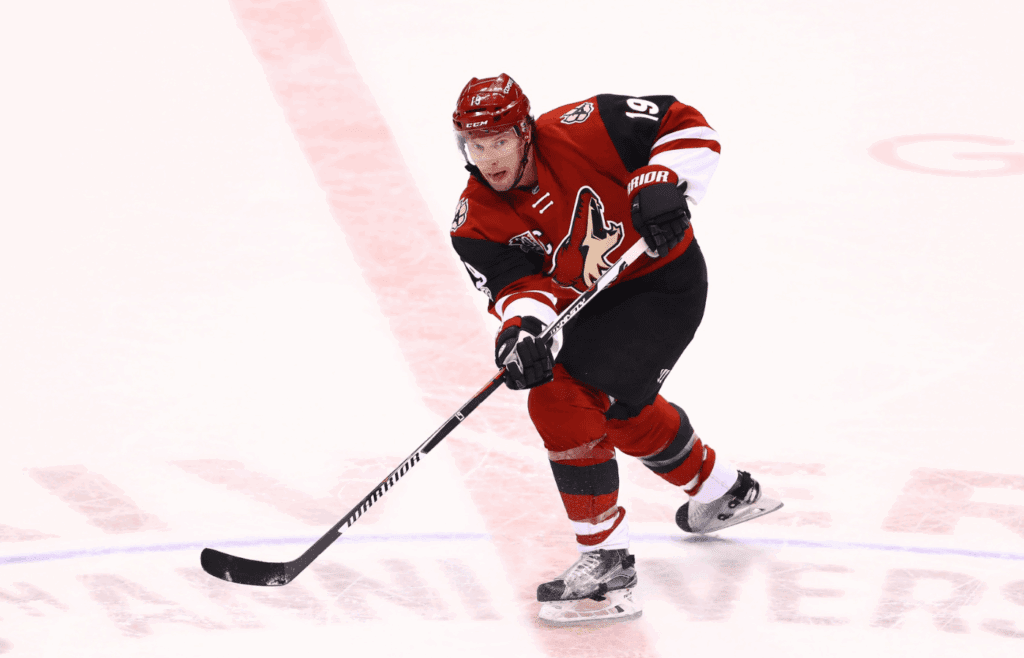Mar 31, 2017; Glendale, AZ, USA; Arizona Coyotes right wing Shane Doan (19) against the Washington Capitals at Gila River Arena. Mandatory Credit: Mark J. Rebilas-Imagn Images