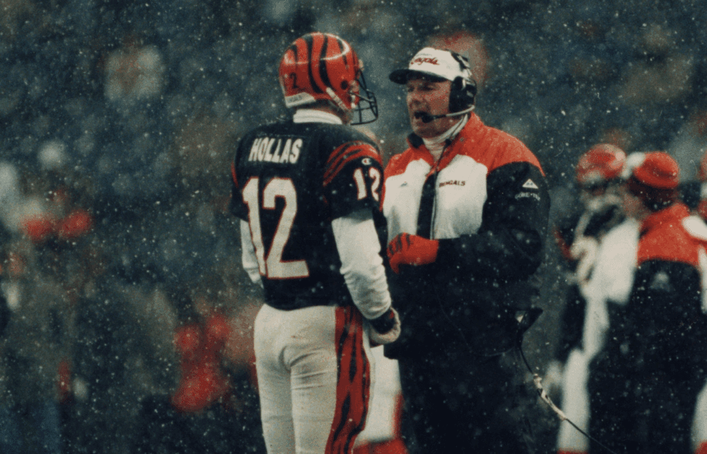 NOVEMBER 24, 1991: Bengals coach Sam Wyche speaks to Donald Hollas in the snow in the last minutes of the game. The Enquirer/Joanne Rim Scanned 1/2/2020 Wyche22a