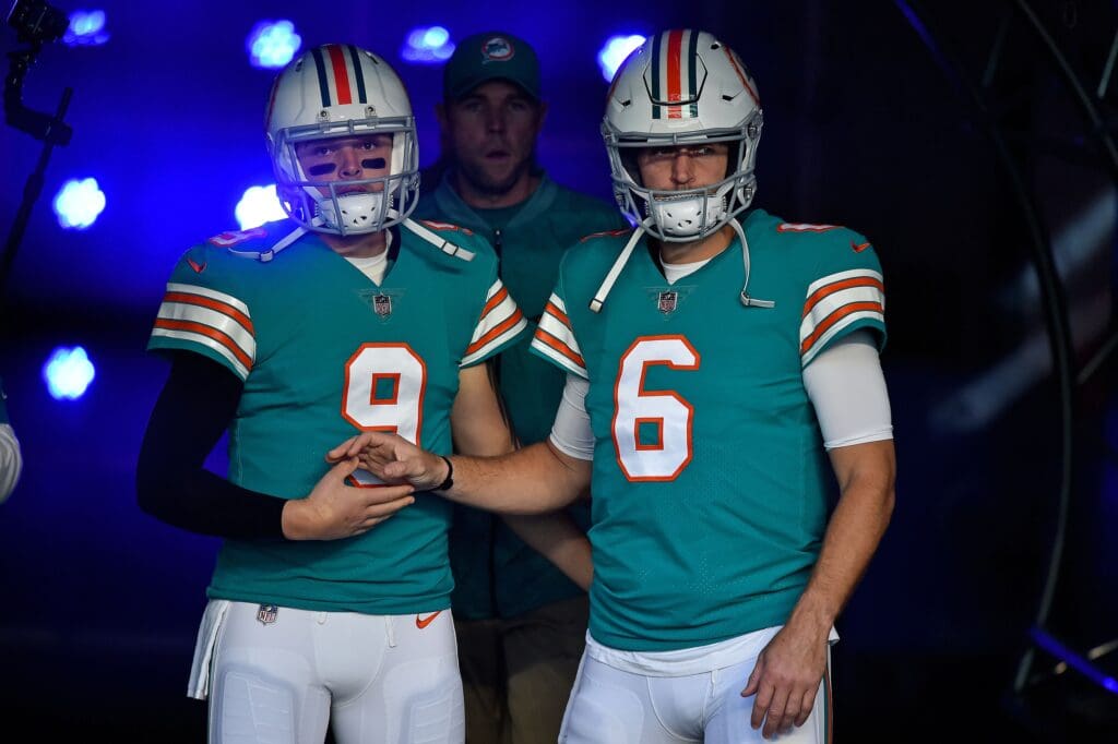 Dec 31, 2017; Miami Gardens, FL, USA; Miami Dolphins quarterback David Fales (9) and quarterback Jay Cutler (6) walk on to the field prior to the game Buffalo Bills at Hard Rock Stadium. Mandatory Credit: Jasen Vinlove-USA TODAY Sports