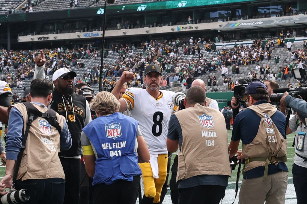 Sep 7, 2025; East Rutherford, New Jersey, USA; Pittsburgh Steelers quarterback Aaron Rodgers (8) waves to fans after the game against the New York Jets at MetLife Stadium. Mandatory Credit: Vincent Carchietta-Imagn Images